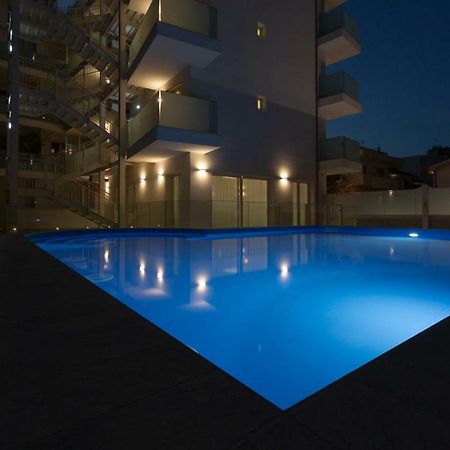 Residence Perla Verde Riccione Esterno foto