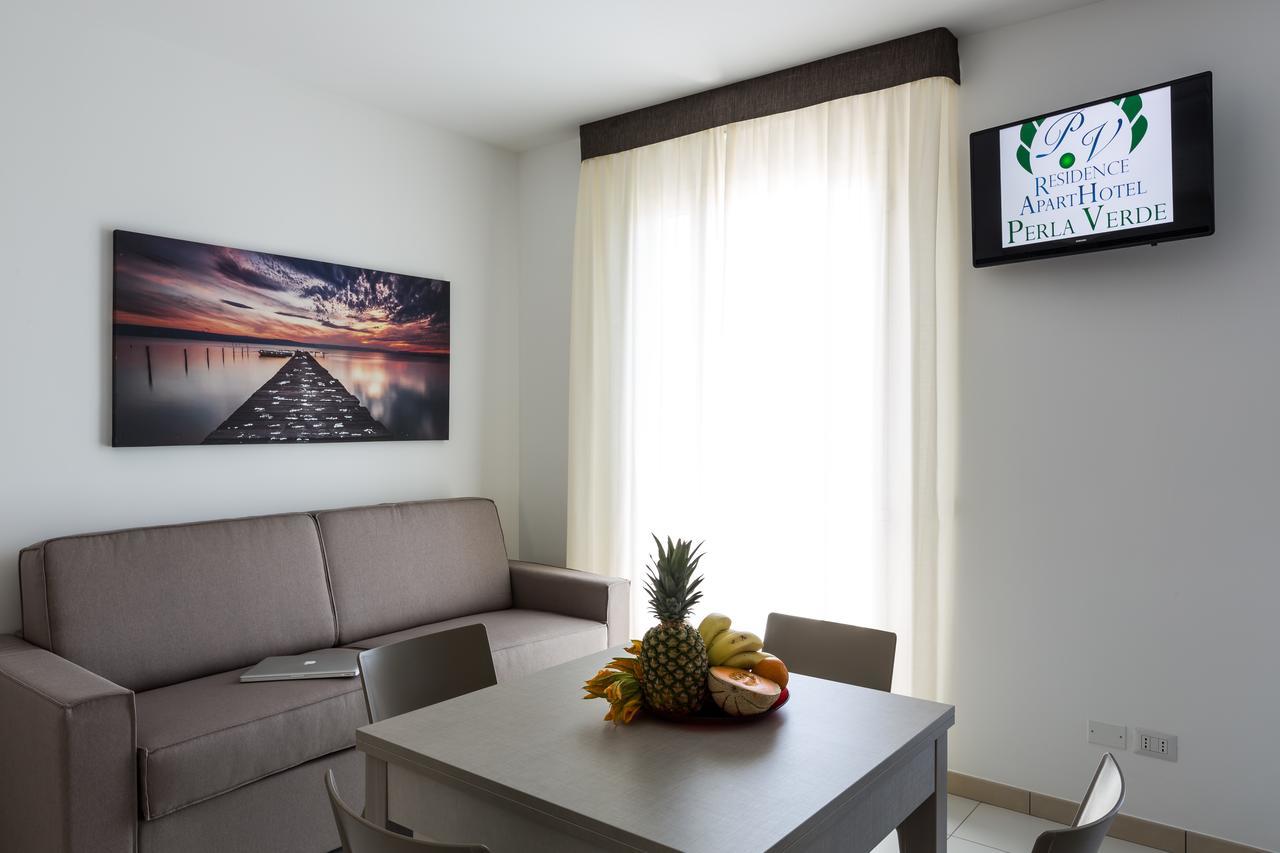Residence Perla Verde Riccione Esterno foto