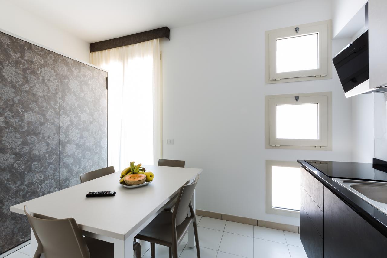 Residence Perla Verde Riccione Esterno foto