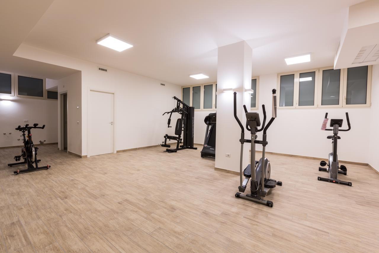 Residence Perla Verde Riccione Esterno foto