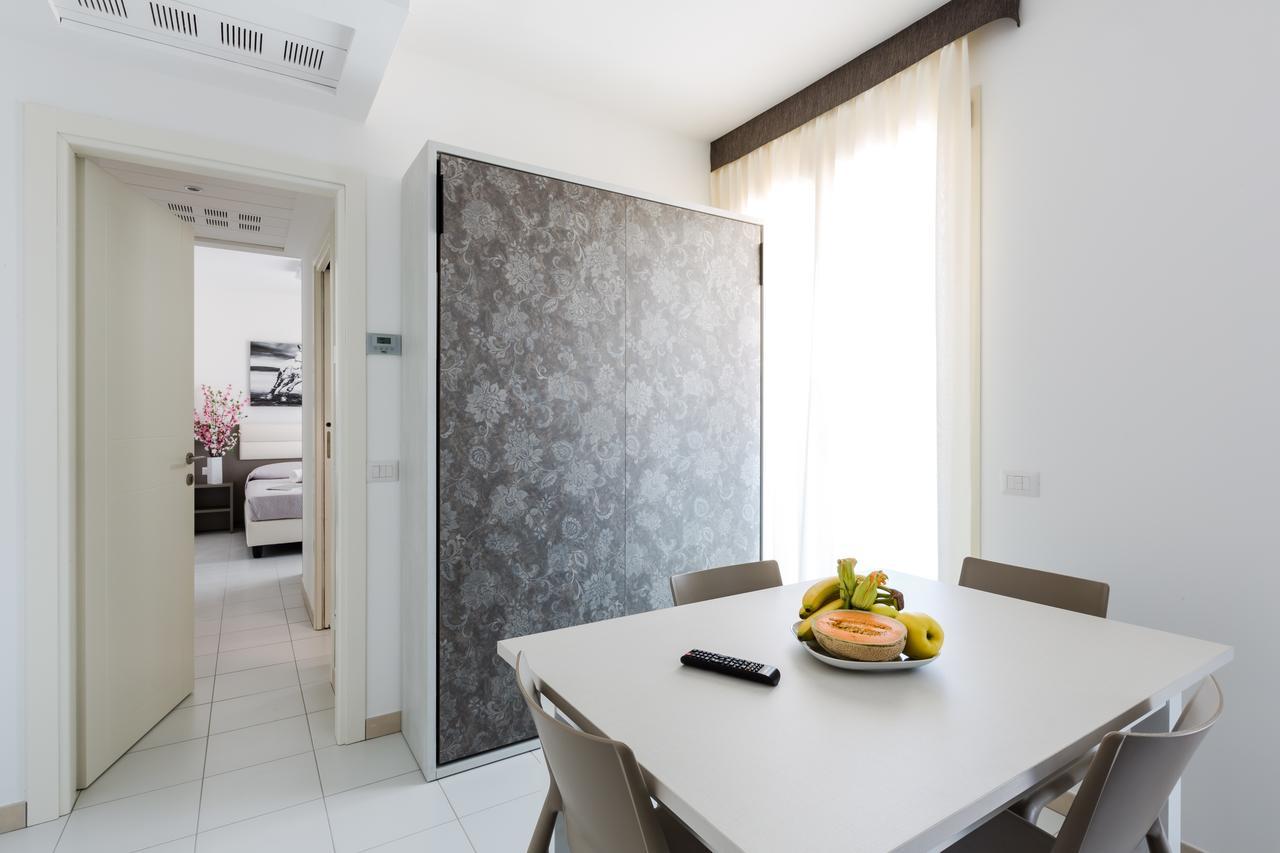 Residence Perla Verde Riccione Esterno foto
