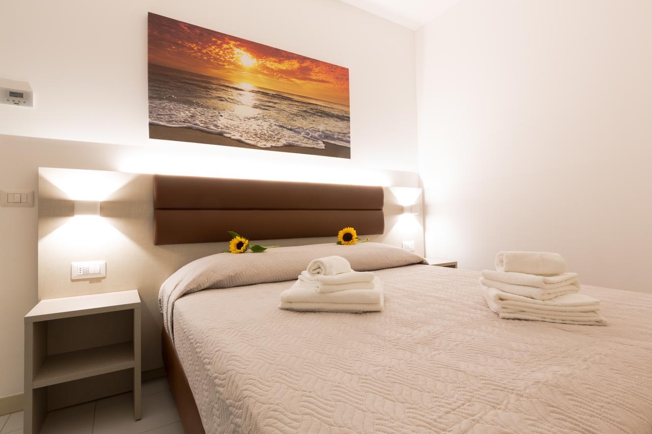 Residence Perla Verde Riccione Esterno foto