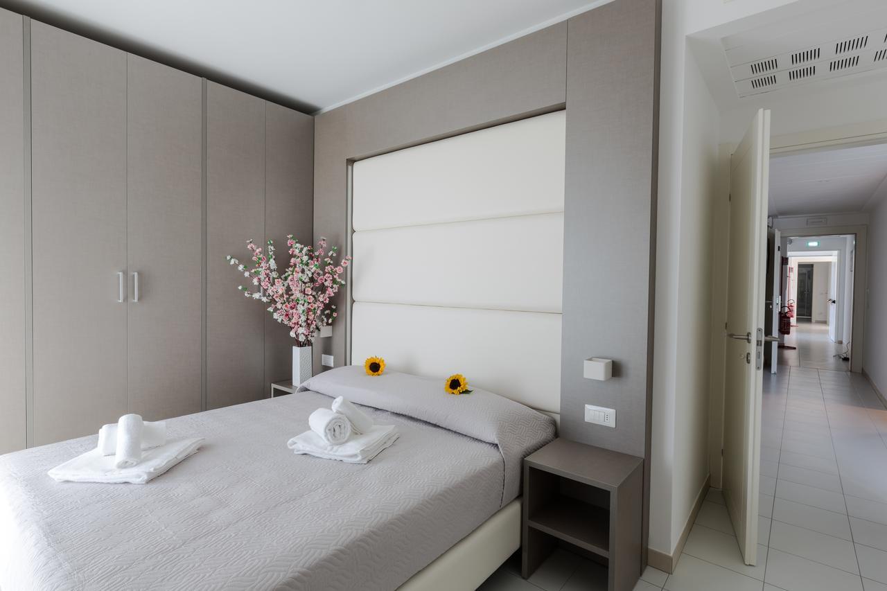 Residence Perla Verde Riccione Esterno foto