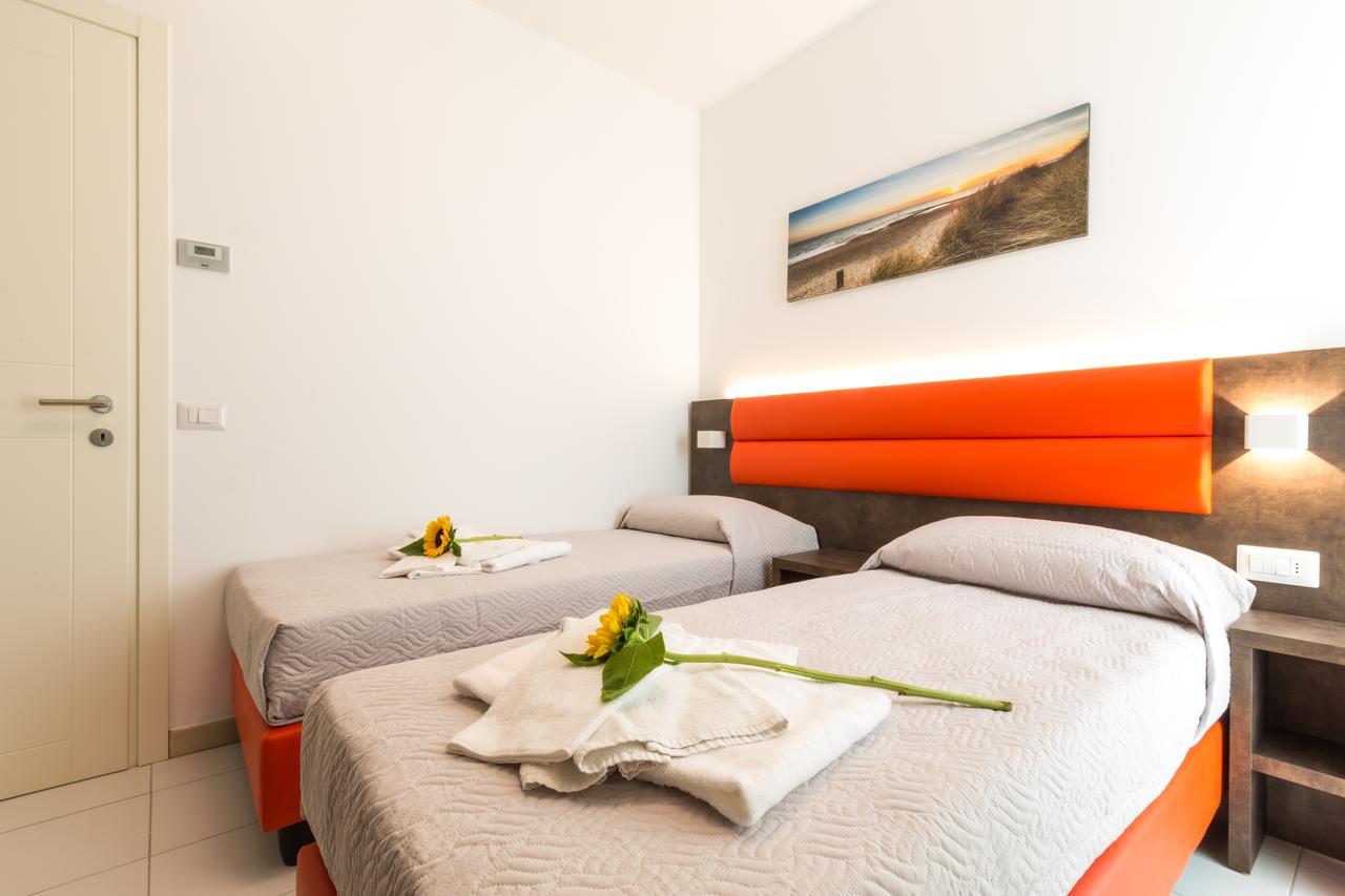 Residence Perla Verde Riccione Esterno foto
