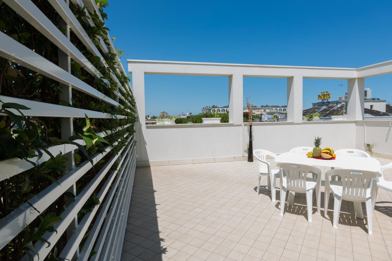Residence Perla Verde Riccione Esterno foto