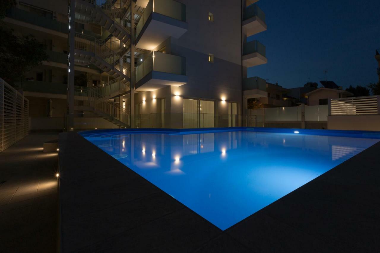 Residence Perla Verde Riccione Esterno foto